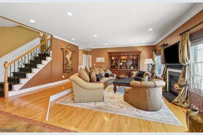 108 Hamilton Trl, Totowa, NJ 07512 - Photo 22