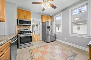 35 Dawson Ave, Clifton, NJ 07012 - Photo 4