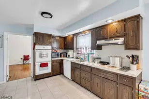 712 Moses Dr, Rahway, NJ 07065 - Photo 10