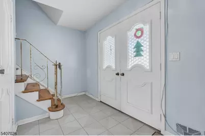 712 Moses Dr, Rahway, NJ 07065 - Photo 6