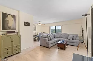 10 N Wood Ave, Linden, NJ 07036 - Photo 16