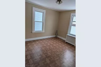 32 Underwood St, Newark, NJ 07106 - Photo 4