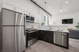 70 Roseville Ave, Newark, NJ 07107 - Photo 2