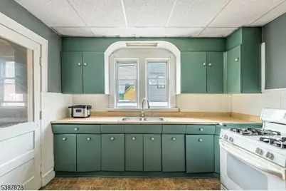 36 Fulton St, Phillipsburg, NJ 08865 - Photo 10