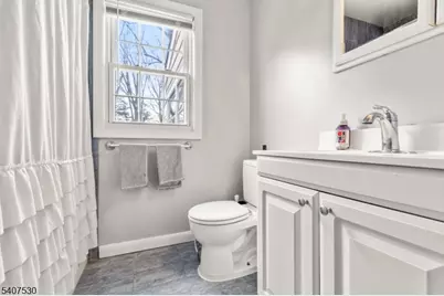 128 E Roselle Avenue, Roselle Park, NJ 07204 - Photo 16