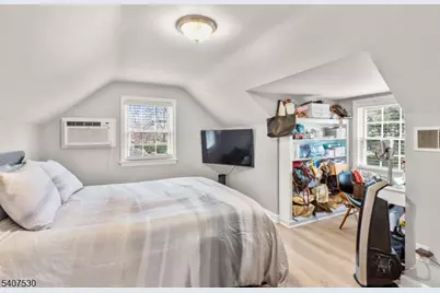 128 E Roselle Avenue, Roselle Park, NJ 07204 - Photo 18