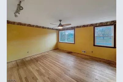 4 Hadlar Dr, Clinton Township, NJ 08833 - Photo 14