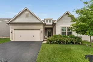 29 Bressler Rd, Raritan Township, NJ 08822 - Photo 1