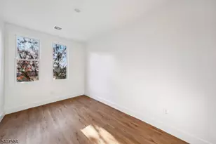 275 Claremont Ave, Jersey City, NJ 07305 - Photo 24