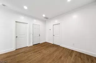 275 Claremont Ave, Jersey City, NJ 07305 - Photo 22