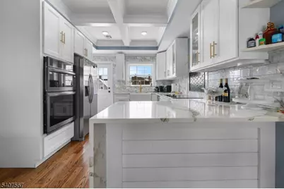 695 Ridge St, Newark, NJ 07104 - Photo 10