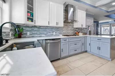 695 Ridge St, Newark, NJ 07104 - Photo 18