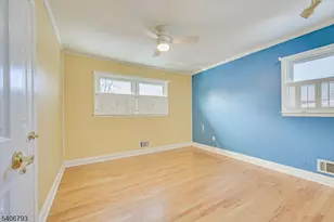 16 Peake Rd, Edison Twp., NJ 08837 - Photo 22