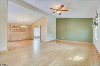 16 Peake Rd, Edison Twp., NJ 08837 - Photo 8