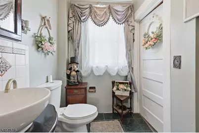 871 Colonia Rd, Elizabeth, NJ 07208 - Photo 4
