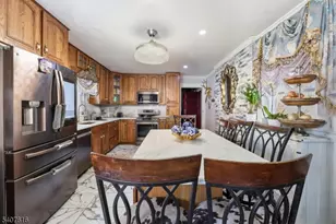 871 Colonia Rd, Elizabeth, NJ 07208 - Photo 2