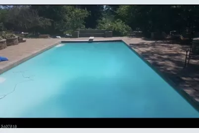 871 Colonia Rd, Elizabeth, NJ 07208 - Photo 12