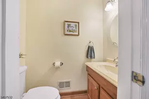 269 Spruce Ct, Raritan Township, NJ 08822 - Photo 14