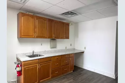 481 Memorial Pkwy, Phillipsburg, NJ 08865 - Photo 18