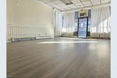 15 E Price St, Linden, NJ 07036 - Photo 4