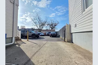 15 E Price St, Linden, NJ 07036 - Photo 10