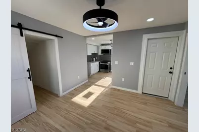 166 Rutherford Pl, North Arlington, NJ 07031 - Photo 2