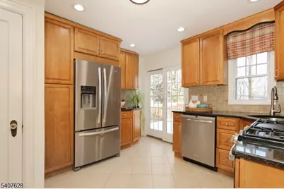 371 Essex Ave, Bloomfield, NJ 07003 - Photo 22