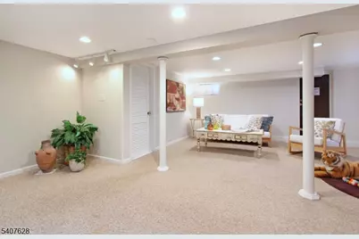 371 Essex Ave, Bloomfield, NJ 07003 - Photo 40