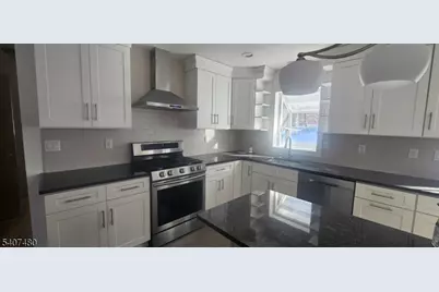 49 Fayson Lake Rd, Kinnelon, NJ 07405 - Photo 2