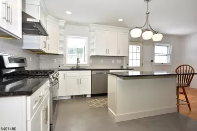 49 Fayson Lake Rd, Kinnelon, NJ 07405 - Photo 10