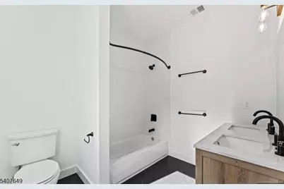 246 Cortlandt St #1, Belleville, NJ 07109 - Photo 10