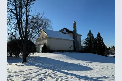 13 Witherwood Dr, Hardyston Township, NJ 07419 - Photo 4