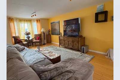 13 Witherwood Dr, Hardyston Township, NJ 07419 - Photo 20