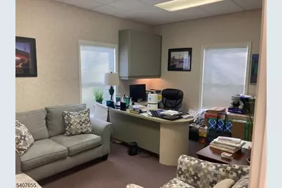 35 Clyde Rd, Franklin Township, NJ 08873 - Photo 10