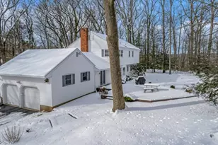 6 Prides Crossing, Chester, NJ 07930 - Photo 2