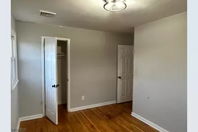 40 Johnson Ave, Cranford Township, NJ 07016 - Photo 14