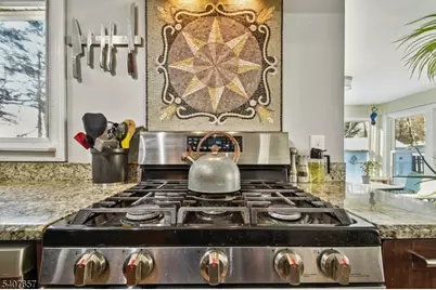 155 Netherwood Ave, North Plainfield, NJ 07062 - Photo 14