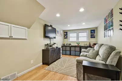 155 Netherwood Ave, North Plainfield, NJ 07062 - Photo 24