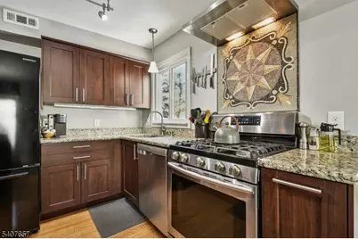 155 Netherwood Ave, North Plainfield, NJ 07062 - Photo 12