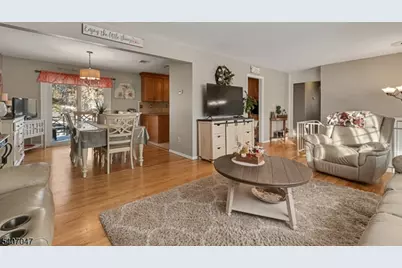 1 Via Vitale, Kenilworth, NJ 07033 - Photo 2