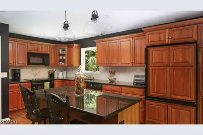 25 Angus Ln, Warren Township, NJ 07059 - Photo 14