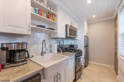 378 Claremont Ave #10, Montclair, NJ 07042 - Photo 2