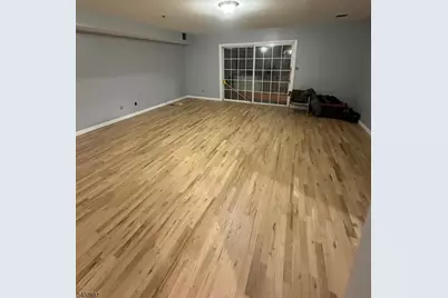 28 Branford St, Newark, NJ 07114 - Photo 2