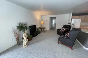 35 Chanda Ct, Clifton, NJ 07012 - Photo 4