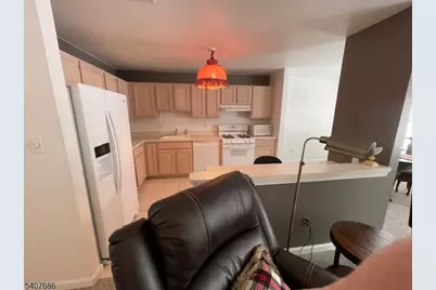 35 Chanda Ct, Clifton, NJ 07012 - Photo 8