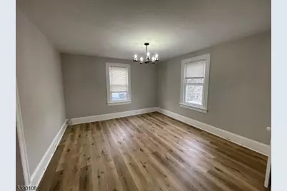 15 Washburn Pl, 2nd Floor, Caldwell, NJ 07006 - Photo 10