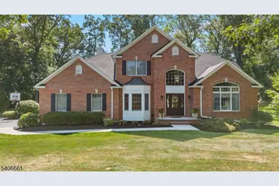 202 Bradford Lane, Greenwich Township, NJ 08804 - Photo 2