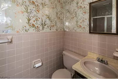 136 Wildflower Ln, Hillsborough Township, NJ 08844 - Photo 8