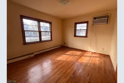 121 Woodbridge Ave, Woodbridge Township, NJ 07077 - Photo 14