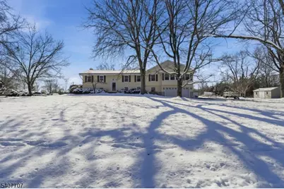 46 Arthur Rd, Hillsborough Township, NJ 08844 - Photo 4